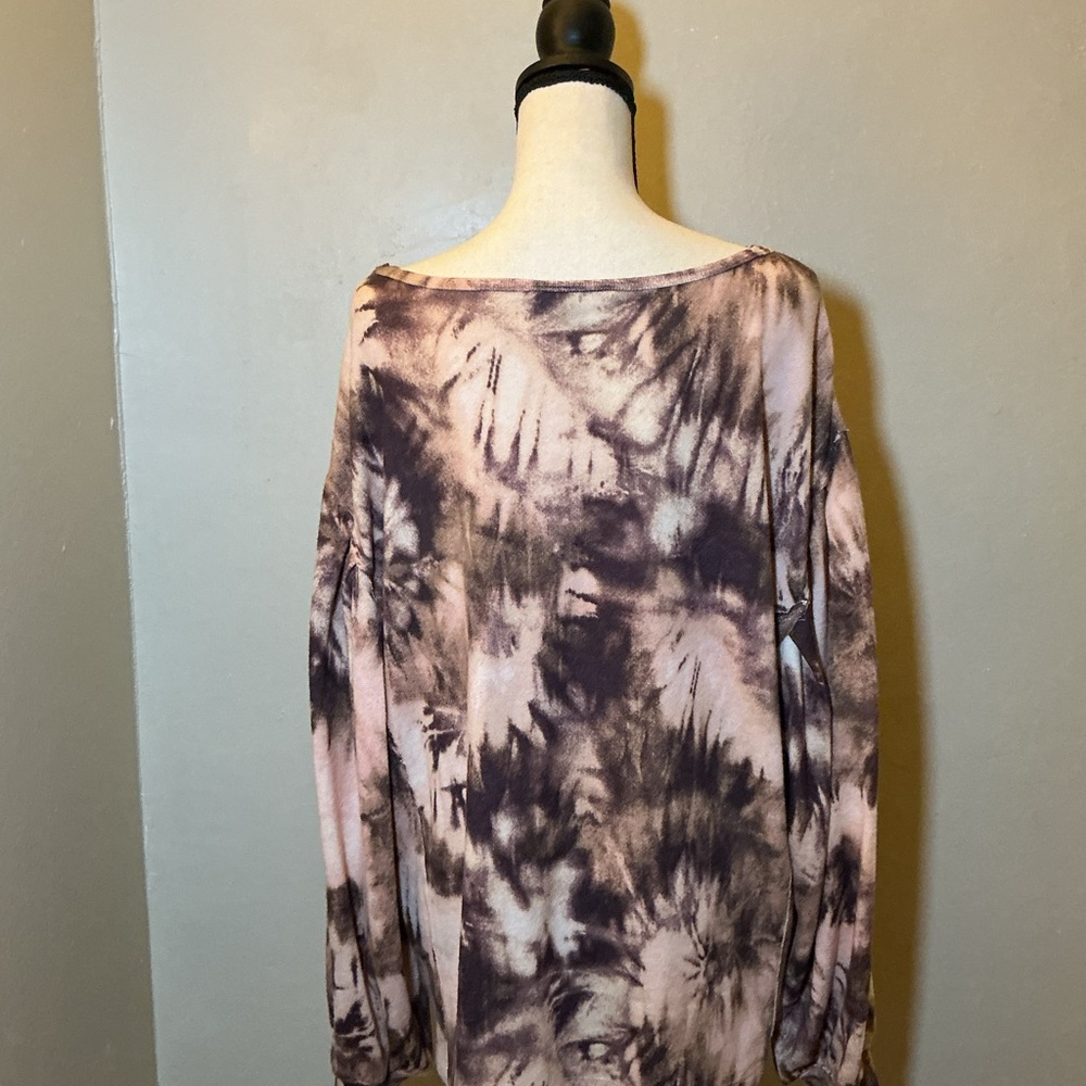 Zac & Rachel Tie-Dye Sweatshirt in Cream and Brown - Picture 3 of 6